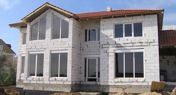Строительство блочного дома в два этажа на Кубани